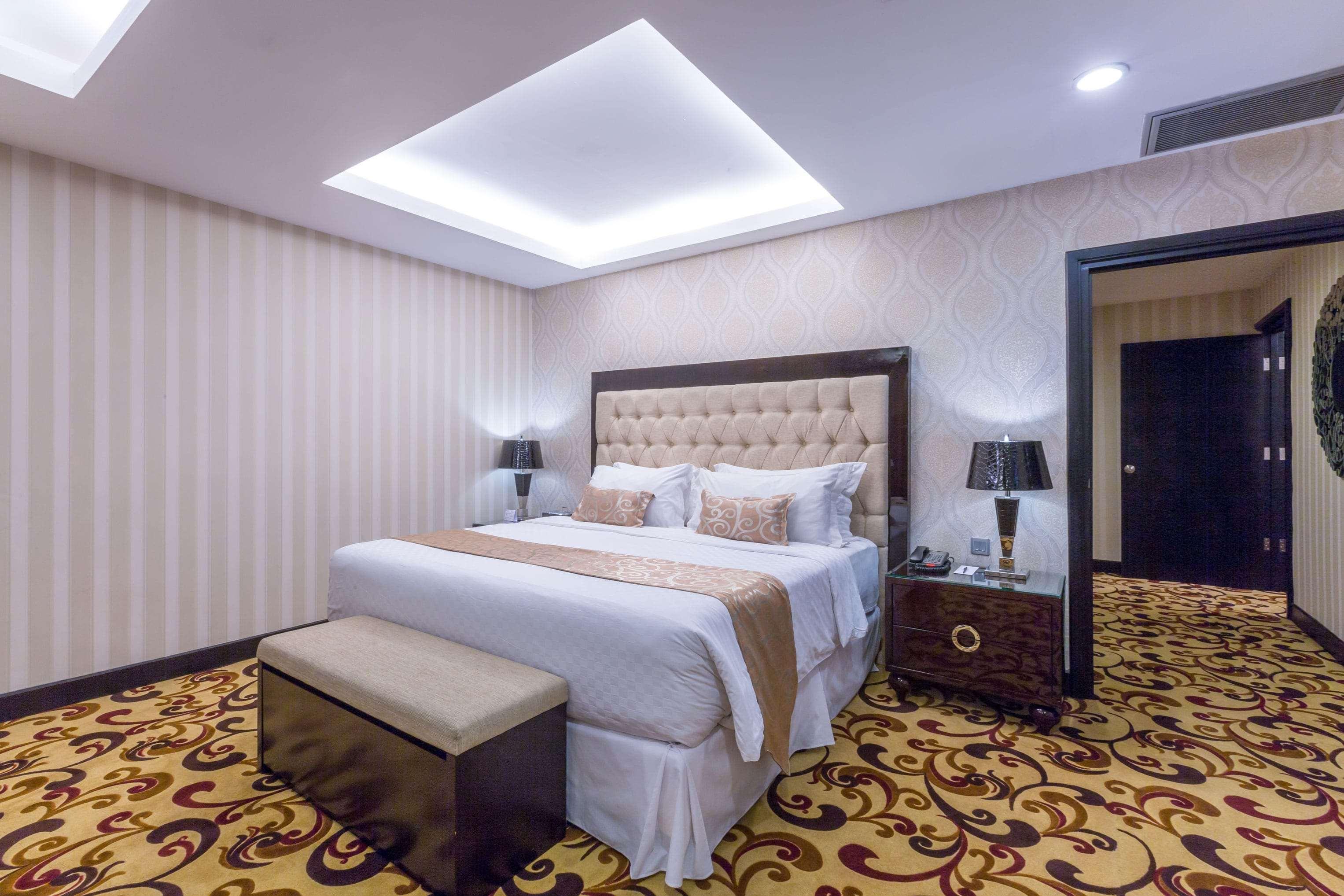 Hotel Wyndham Surabaya Exterior foto