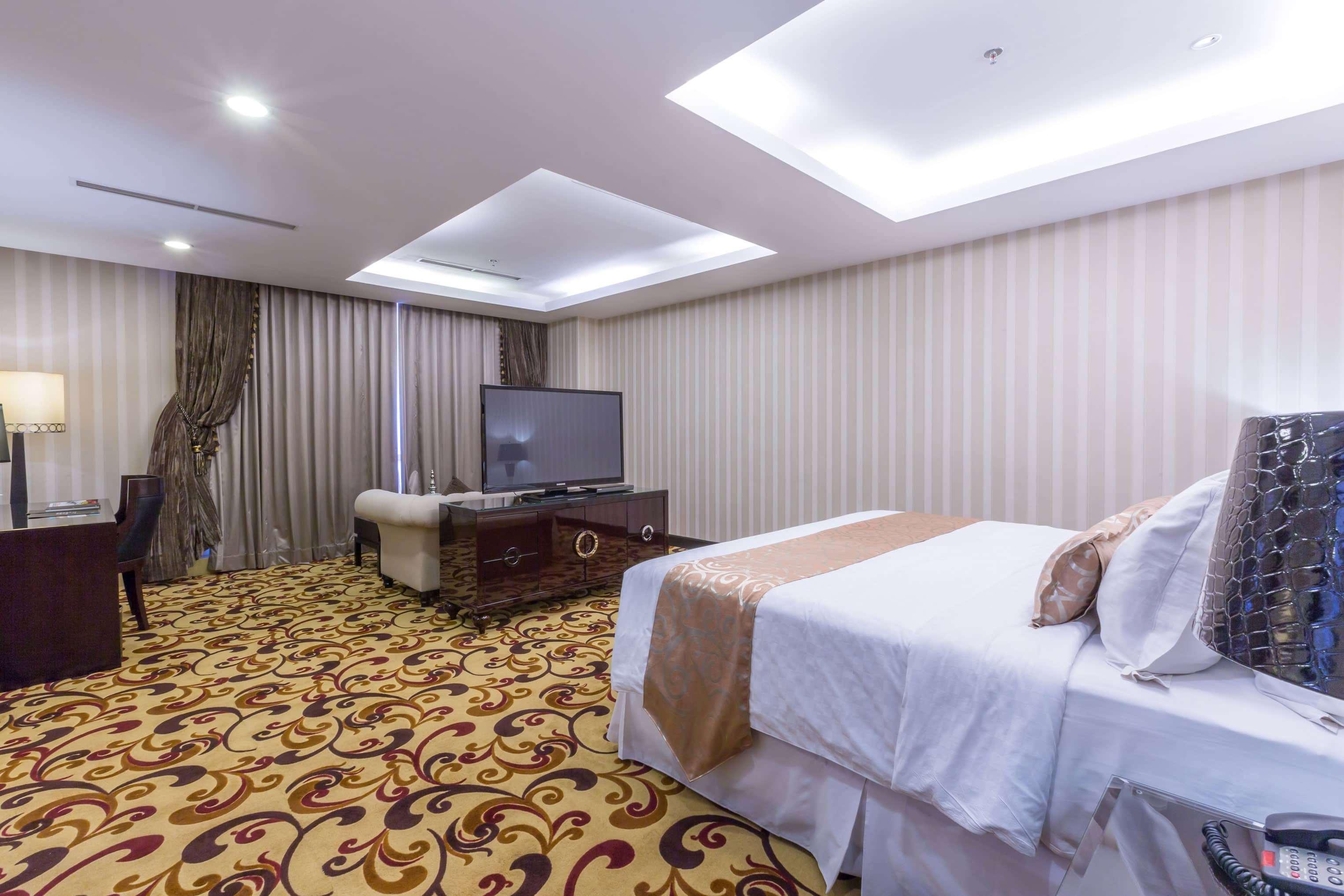Hotel Wyndham Surabaya Exterior foto