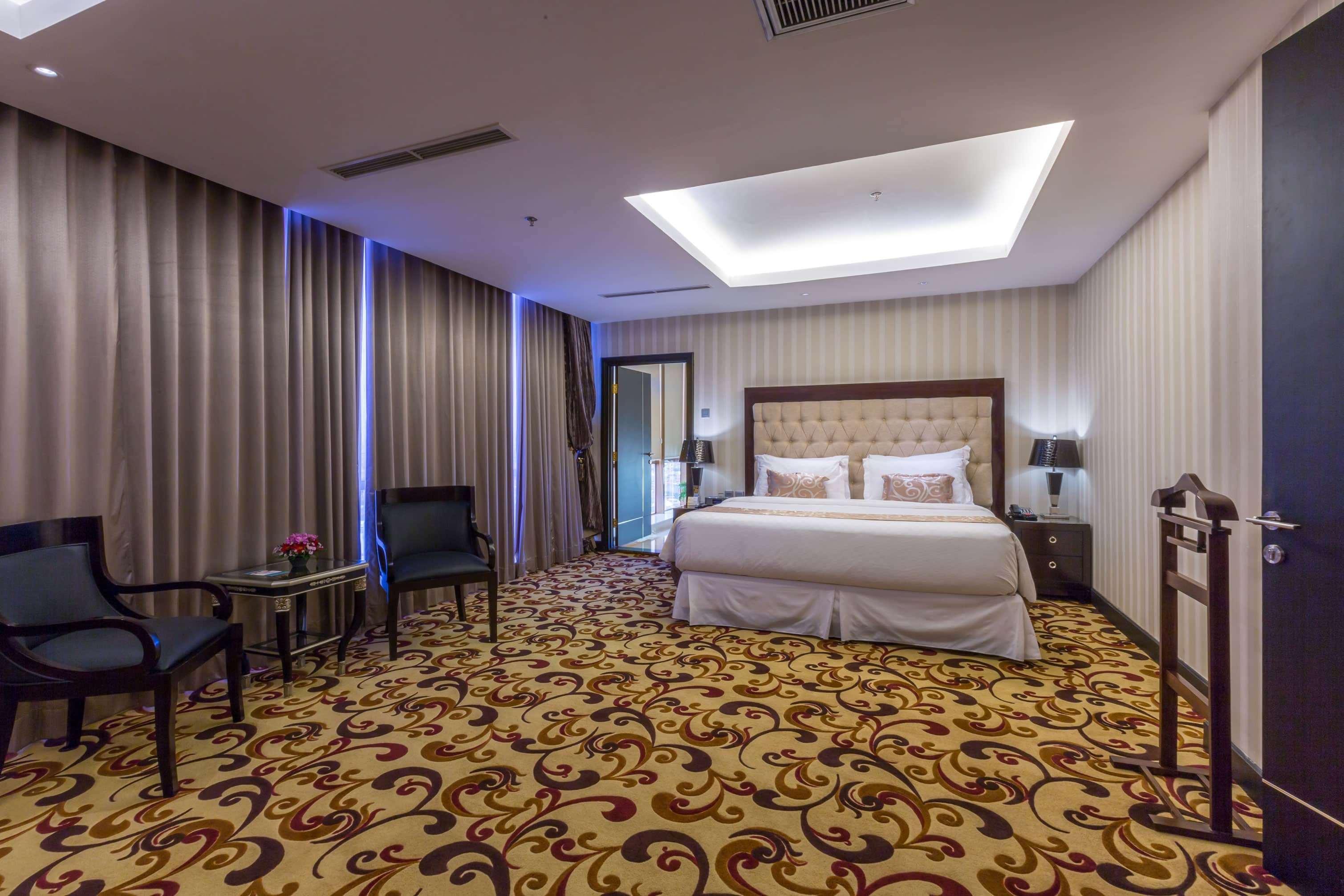 Hotel Wyndham Surabaya Exterior foto
